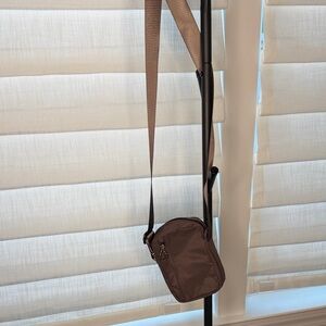 Vouri Crossbody Bag